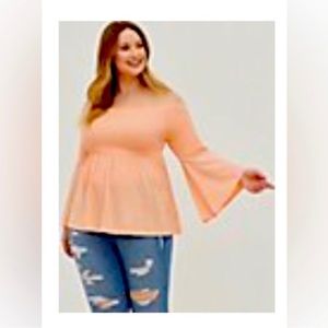 NWT Torrid Peach Off-Shoulder Bell Sleeve Top